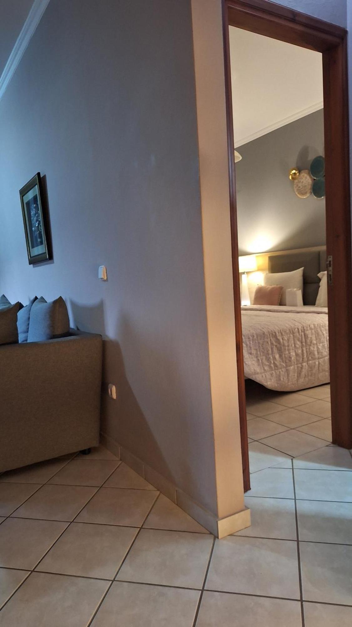 Evangelia Karfas Room photo