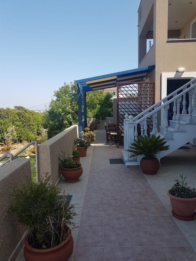 Evangelia Karfas Exterior photo